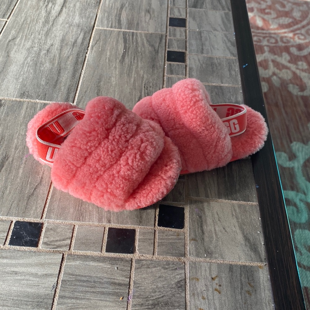 UGG Kids Pink Fuzzy Slide Sandals